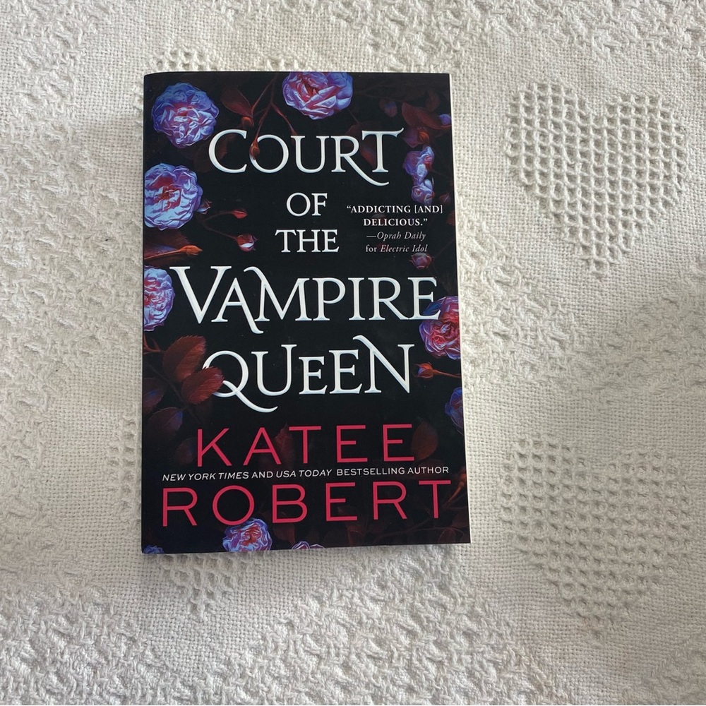 Court of The Vampire Queen by Katee Robert